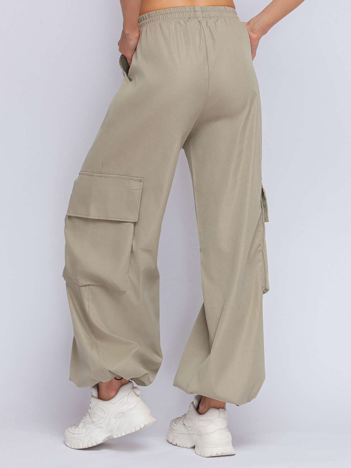 Фотосъемка брюк карго. Сборные фотосъёмки в Москве. фотосессии одежды.фотограф