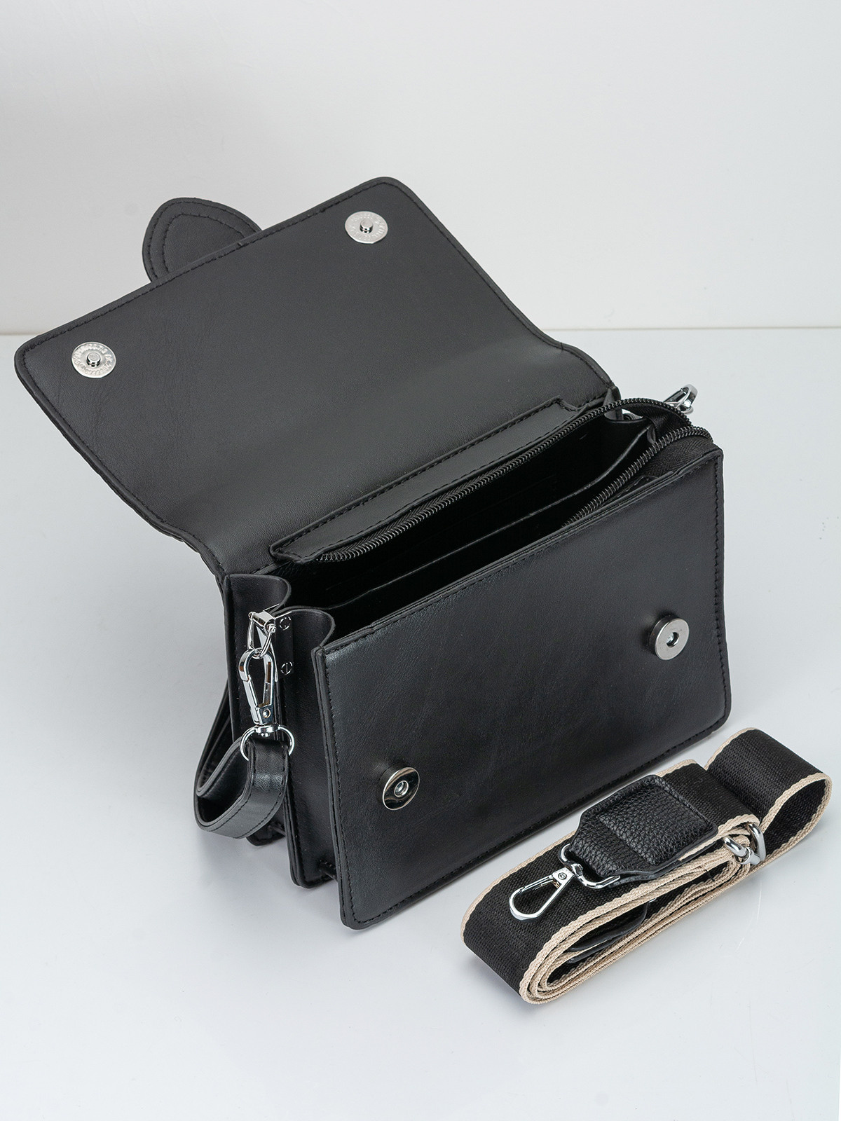 Фотосъёмка сумок для валдберриз. Сборные фотосъёмки в Москве. фотосессии одежды.фотограф