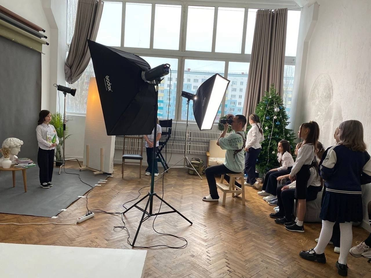 Выпускной альбом, последний звонок. Akhmadeevmedia.ru