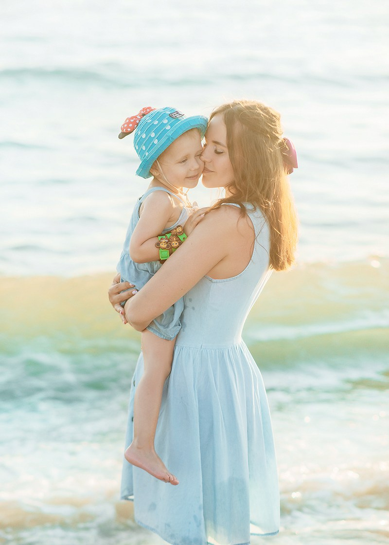 Семейная фотосессия в Сириусе и Адлере. Фотограф в Адлере, Сириусе, Красной Поляне — лавстори, семейные и индивидуальные фотосессии