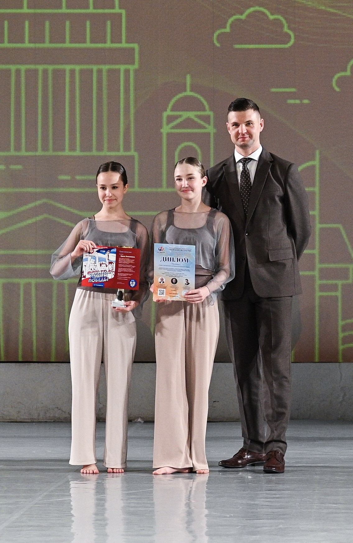 06.10.2024 «АртКомпас» Всероссийский фестиваль талантов «Невские встречи» г. СПБ. Медиастудия Фото Концепт