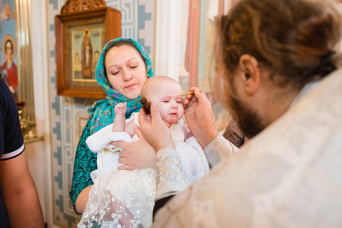 КРЕЩЕНИЕ ЕСЕНИИ И ВАСИЛИСЫ. Семейный фотограф новорождённых в Серпухове Юлия Новикова +79637785957