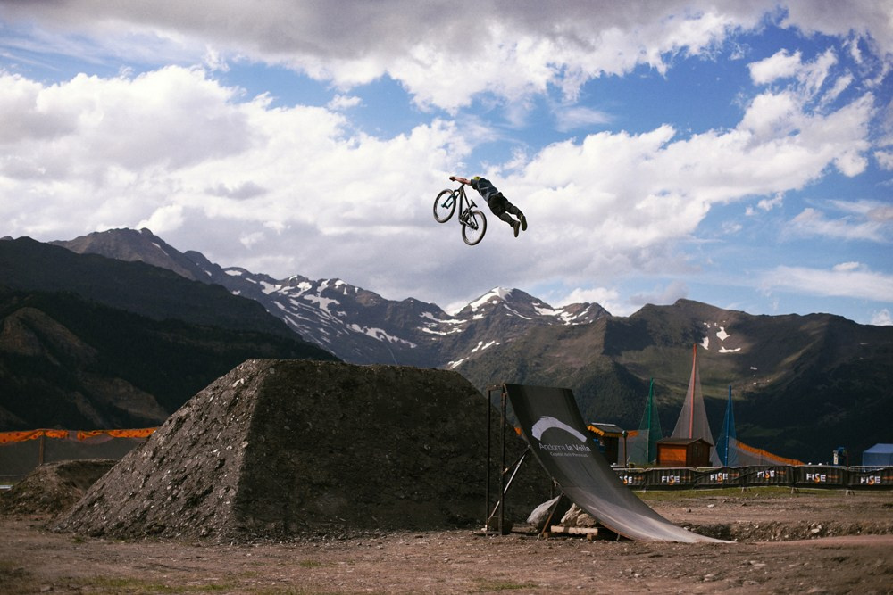 Action / Highlights. Bivol images