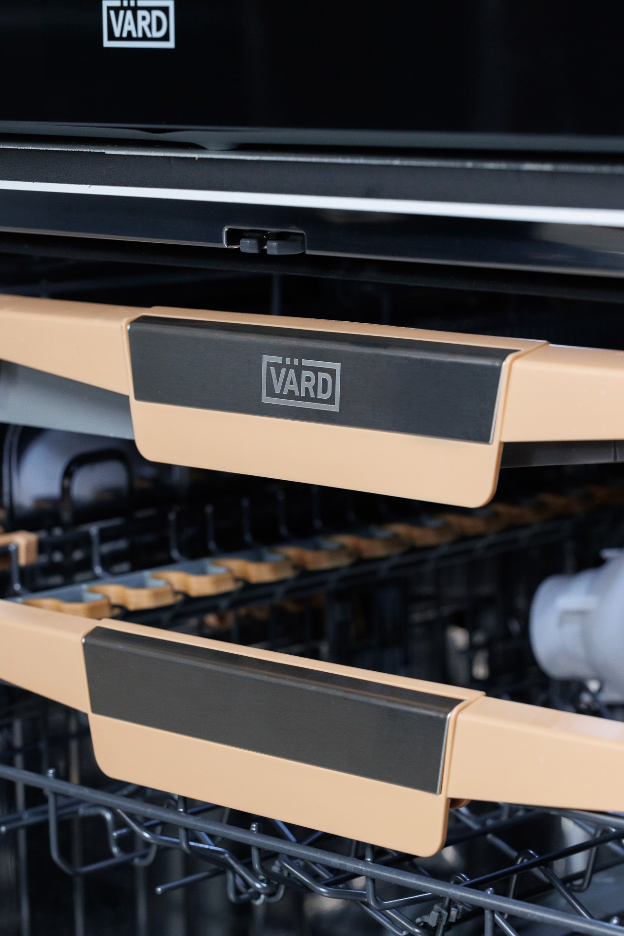 VARD. Фотосъёмка для бизнеса — предметное фото, репортаж с мероприятий, портреты людей, съёмка интерьера и экстерьера