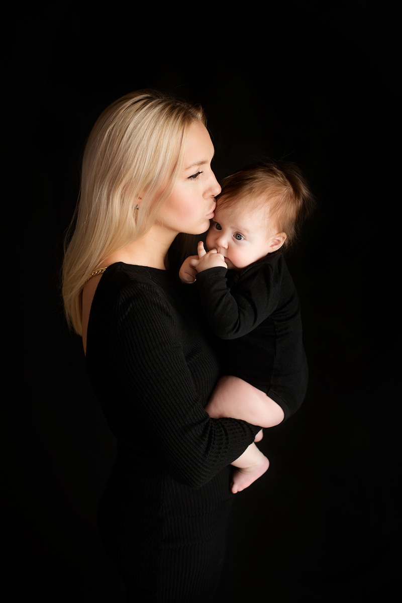 Аделина 7 месяцев. Фотограф новорожденных Елена Панова