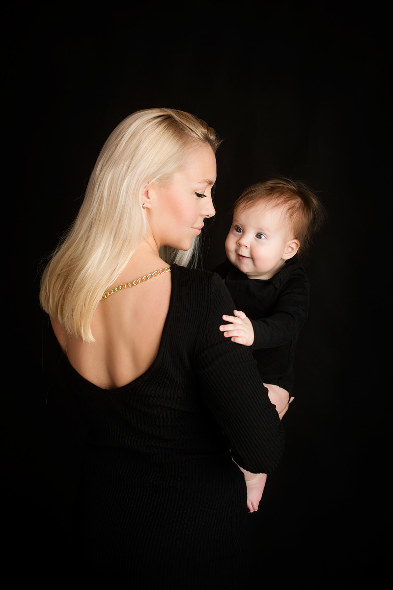 Аделина 7 месяцев. Фотограф новорожденных Елена Панова