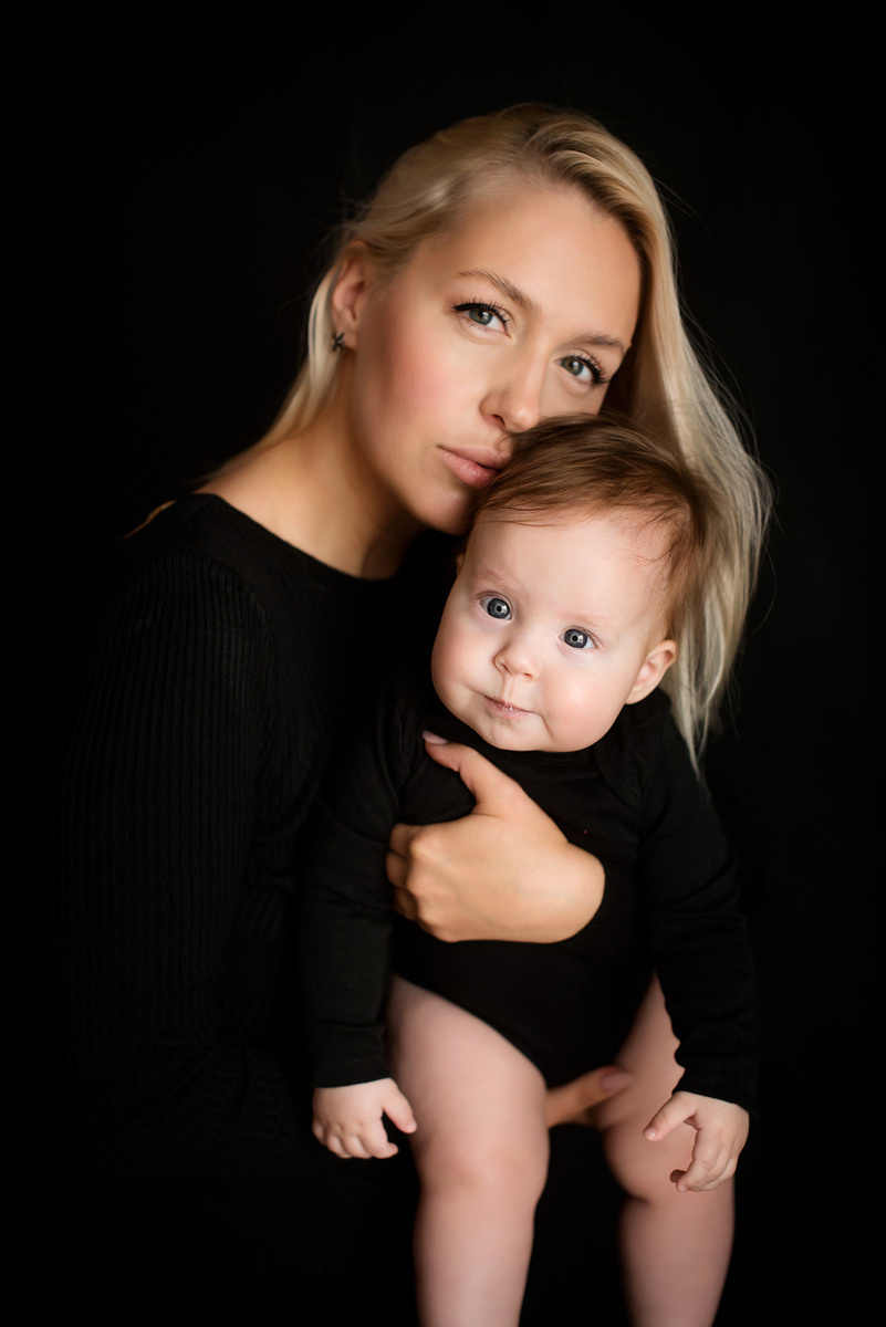 Аделина 7 месяцев. Фотограф новорожденных Елена Панова