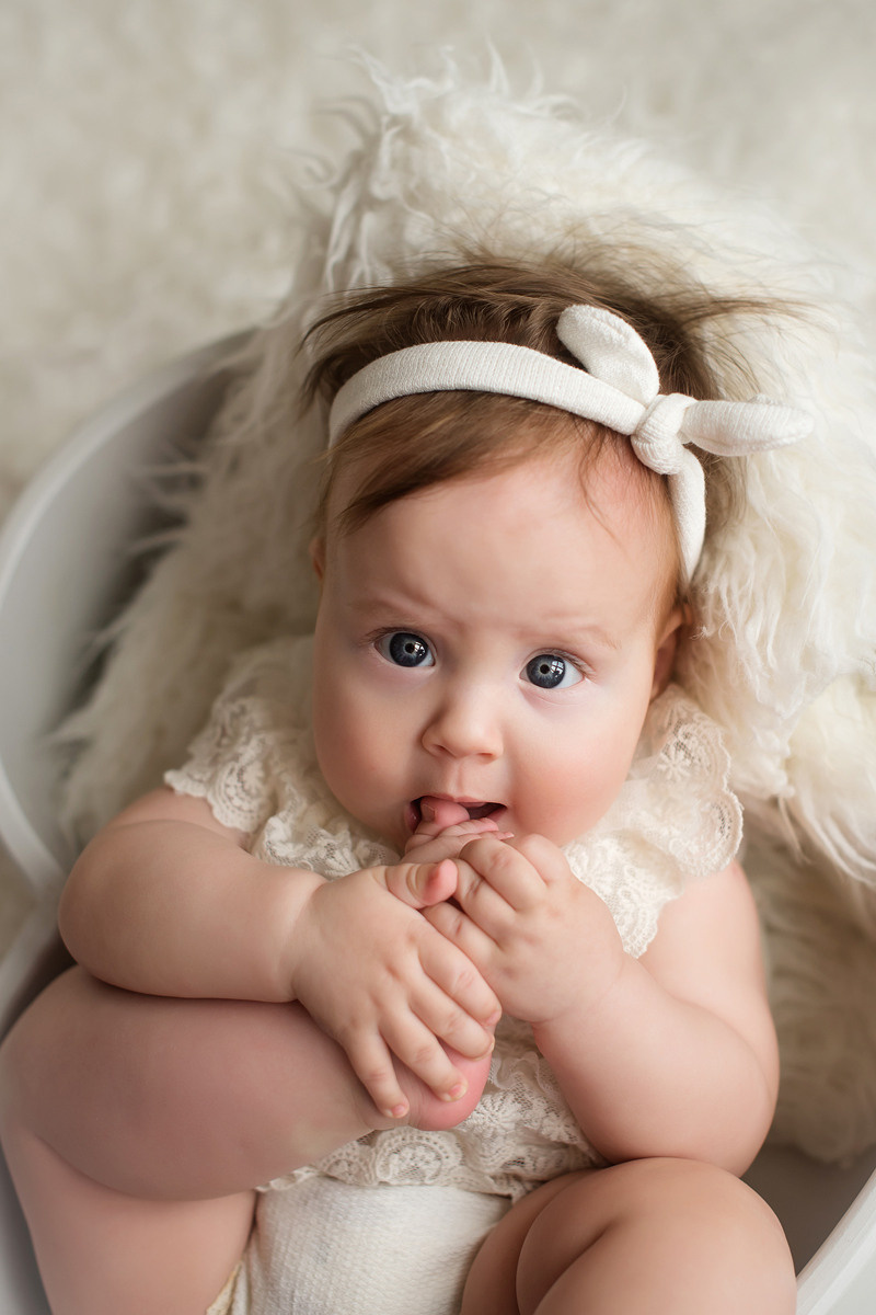 Аделина 7 месяцев. Фотограф новорожденных Елена Панова