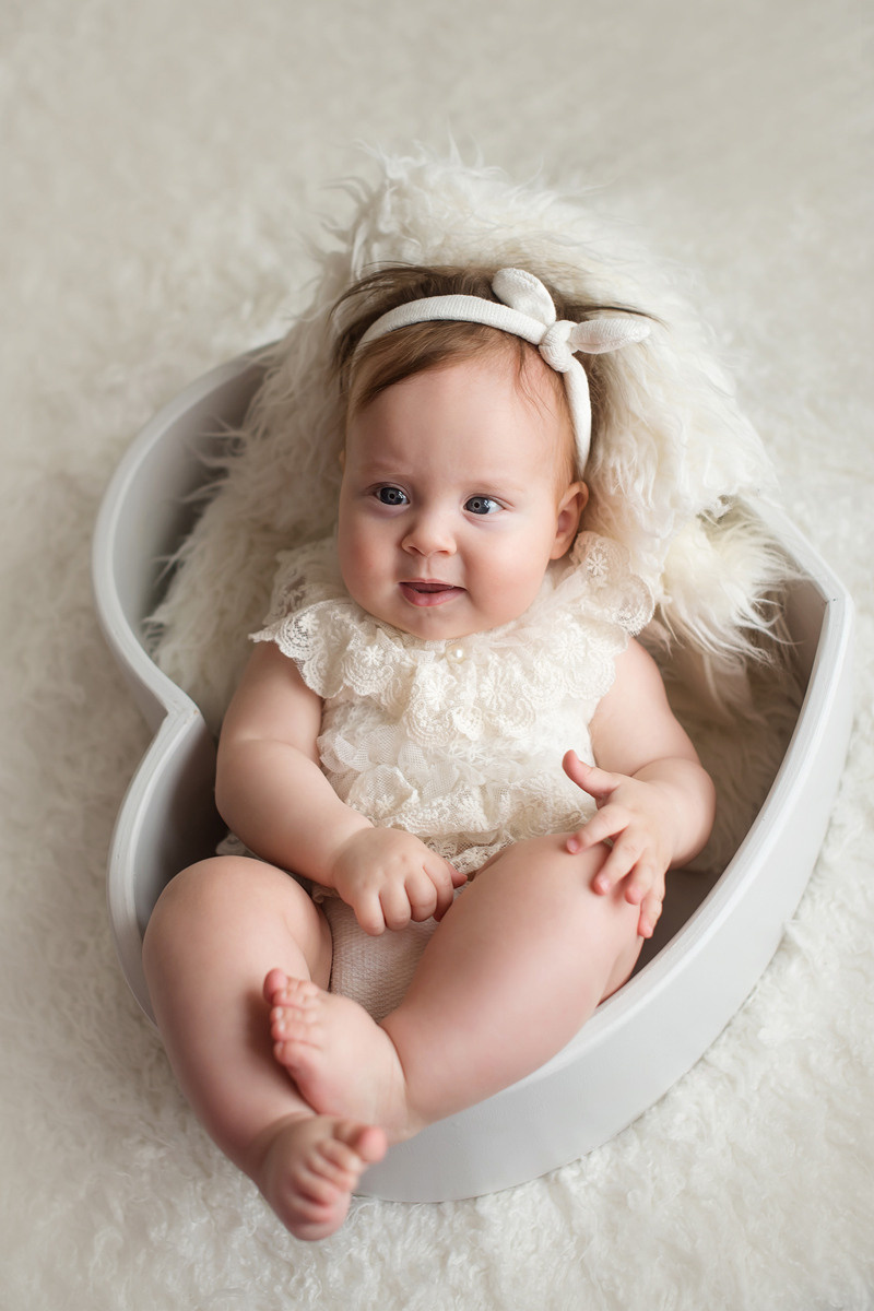 Аделина 7 месяцев. Фотограф новорожденных Елена Панова