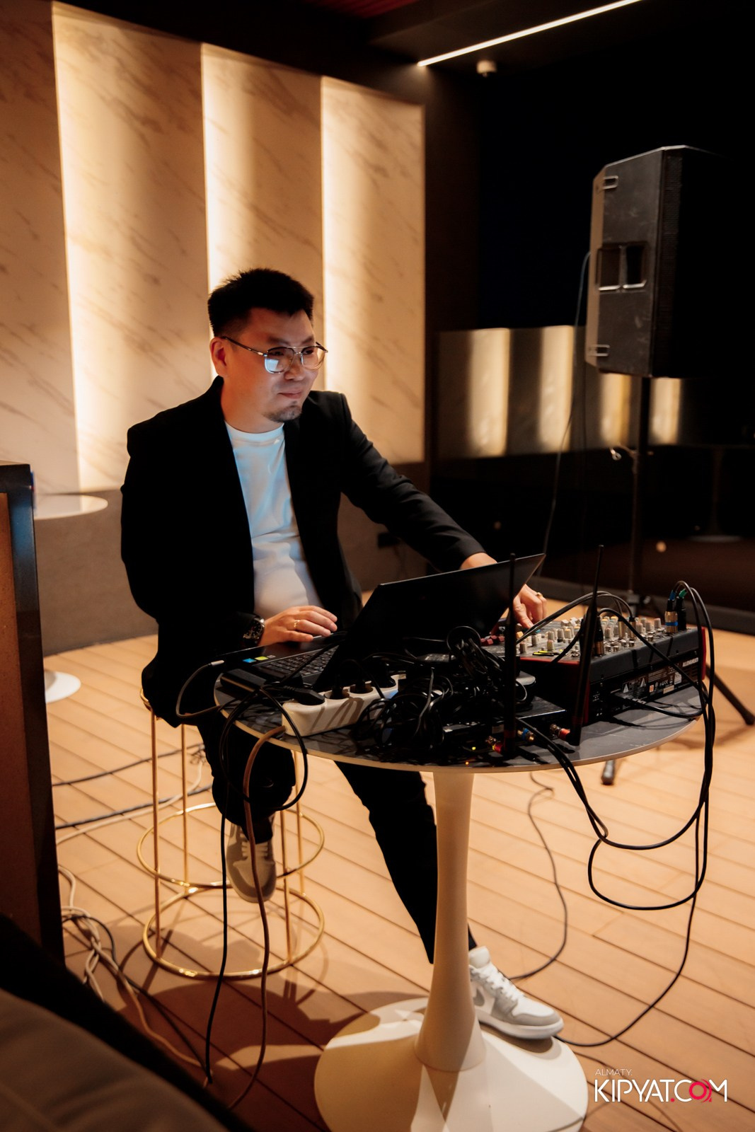 LAGMAN AND UNLIMITED PIVO PARTY. КИПЯТКОМ АЛМАТЫ!