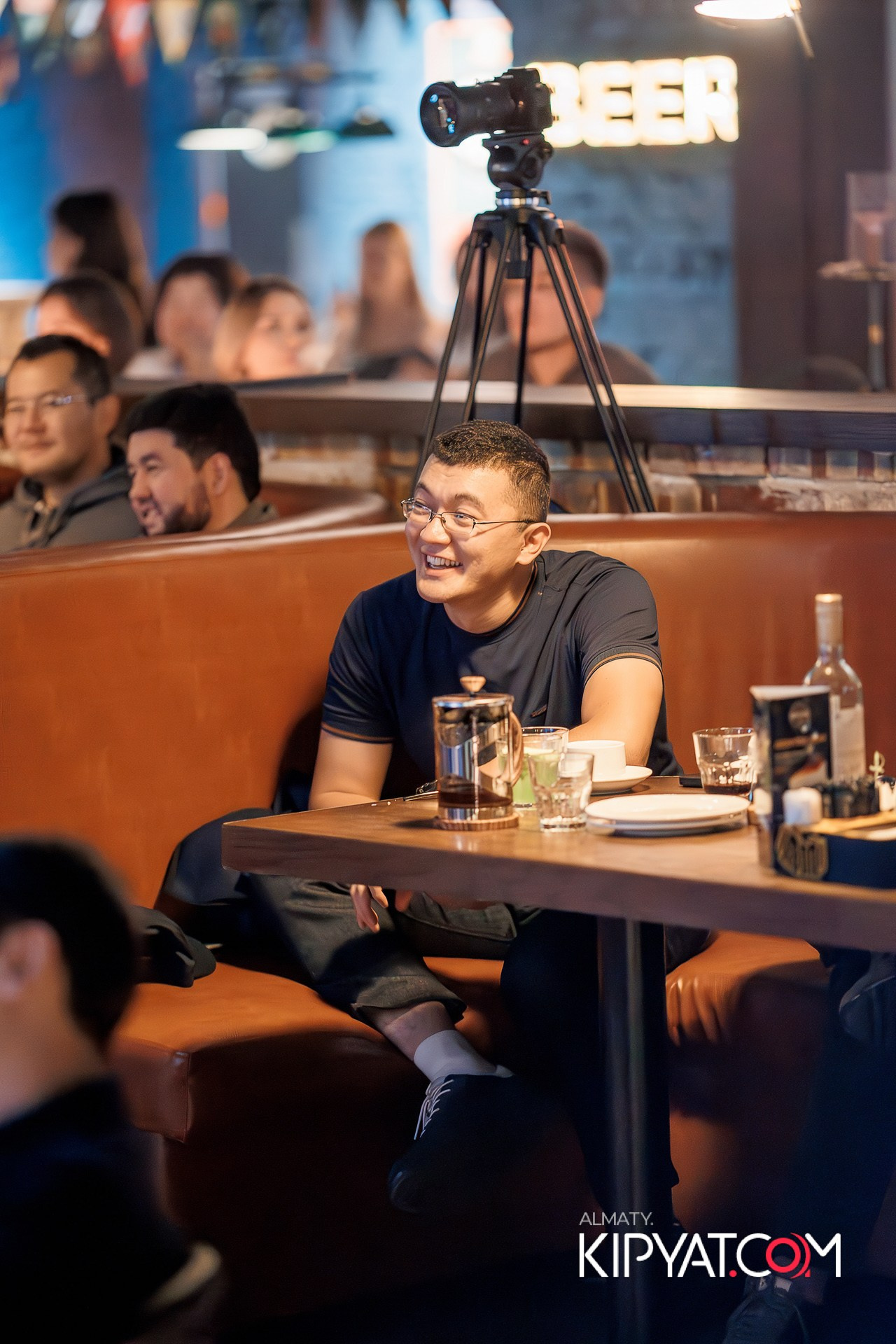 СОЛЬНЫЙ СТЕНДАП КОНЦЕРТ АЛЕКСАНДРА МЕРКУЛЬ. КИПЯТКОМ АЛМАТЫ!