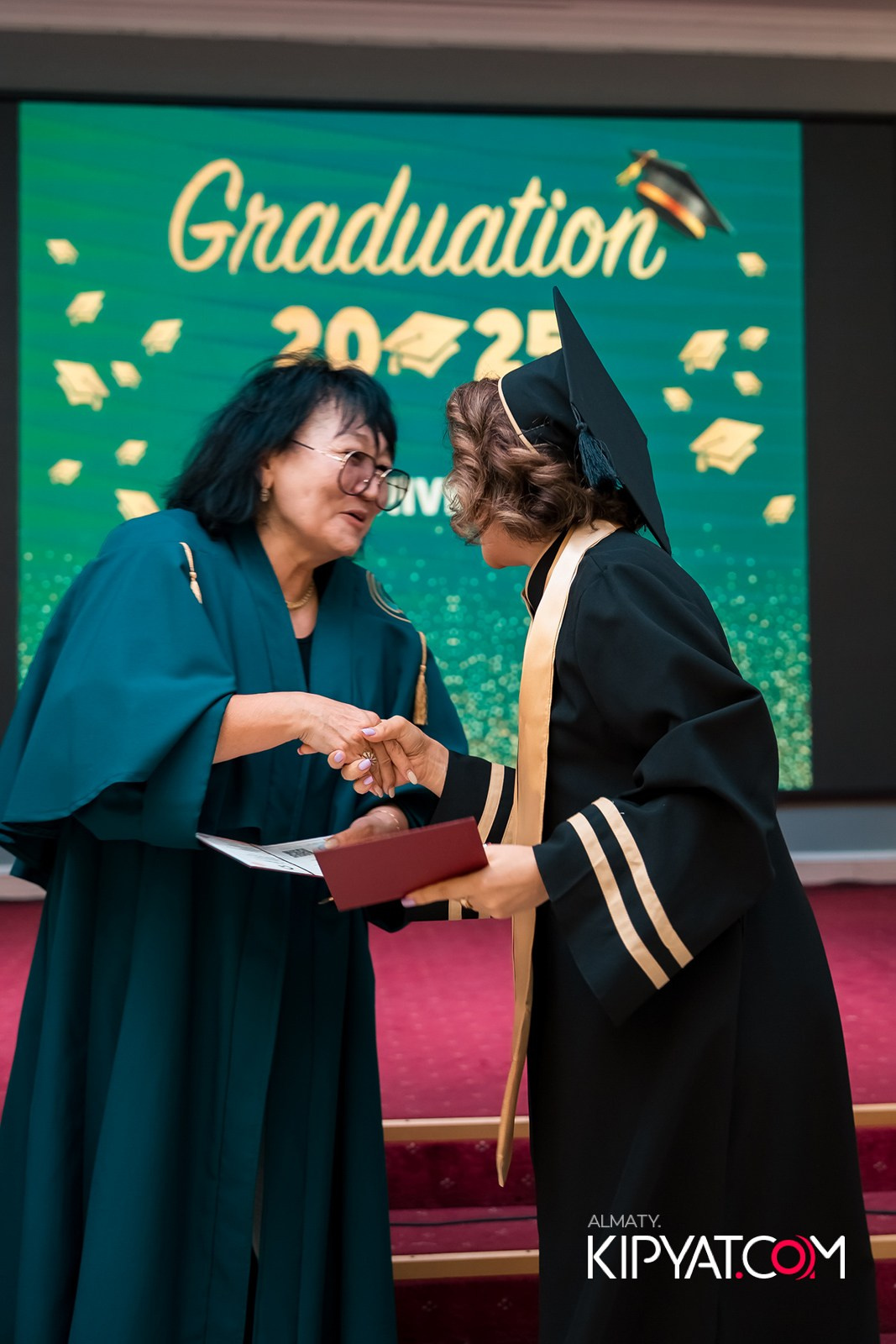GRADUATION 2025 Q UNIVERSITY. КИПЯТКОМ АЛМАТЫ!