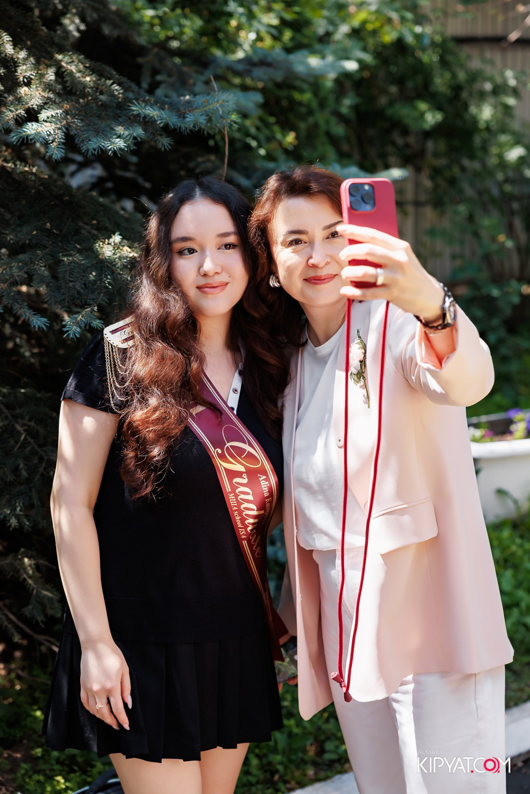 МЕЖДУНАРОДНАЯ ШКОЛА АЛМАТЫ — ВЫПУСК 2025. КИПЯТКОМ АЛМАТЫ!