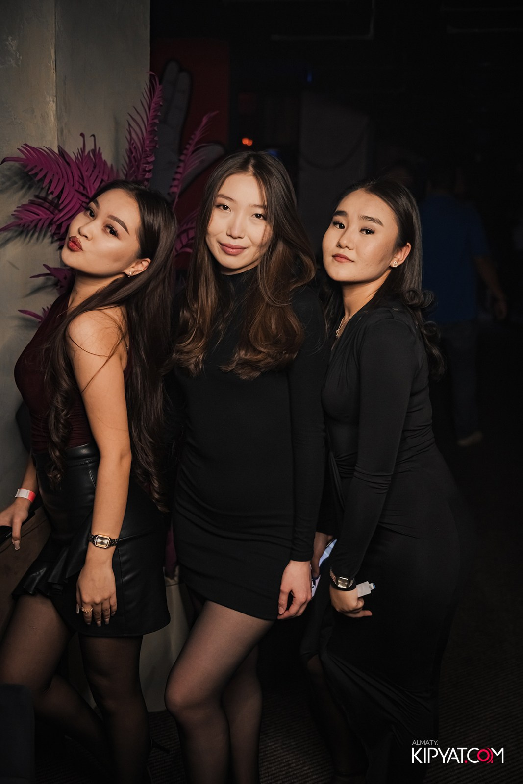 CLUB SHOW BY ИРИНА КАЙРАТОВНА В SANTA BARBARA CLUB. КИПЯТКОМ АЛМАТЫ!