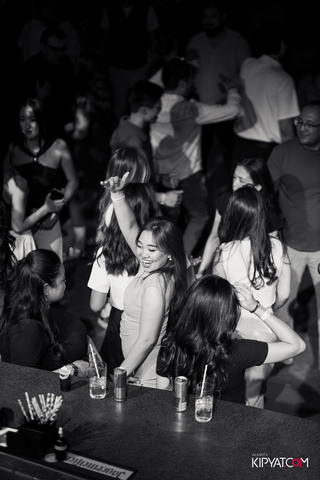 EVENT BAR. КИПЯТКОМ АЛМАТЫ!