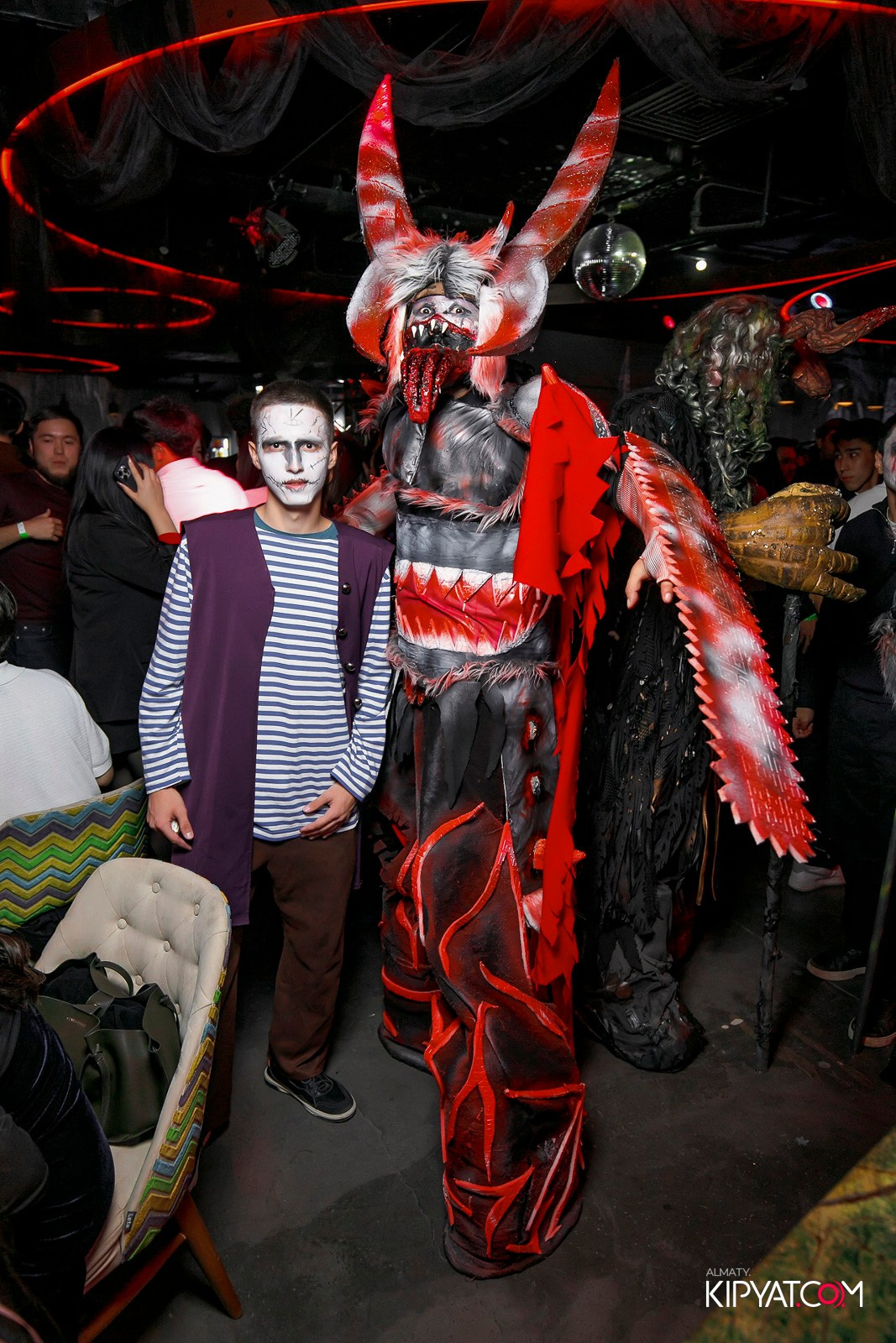 EVENT BAR. КИПЯТКОМ АЛМАТЫ!