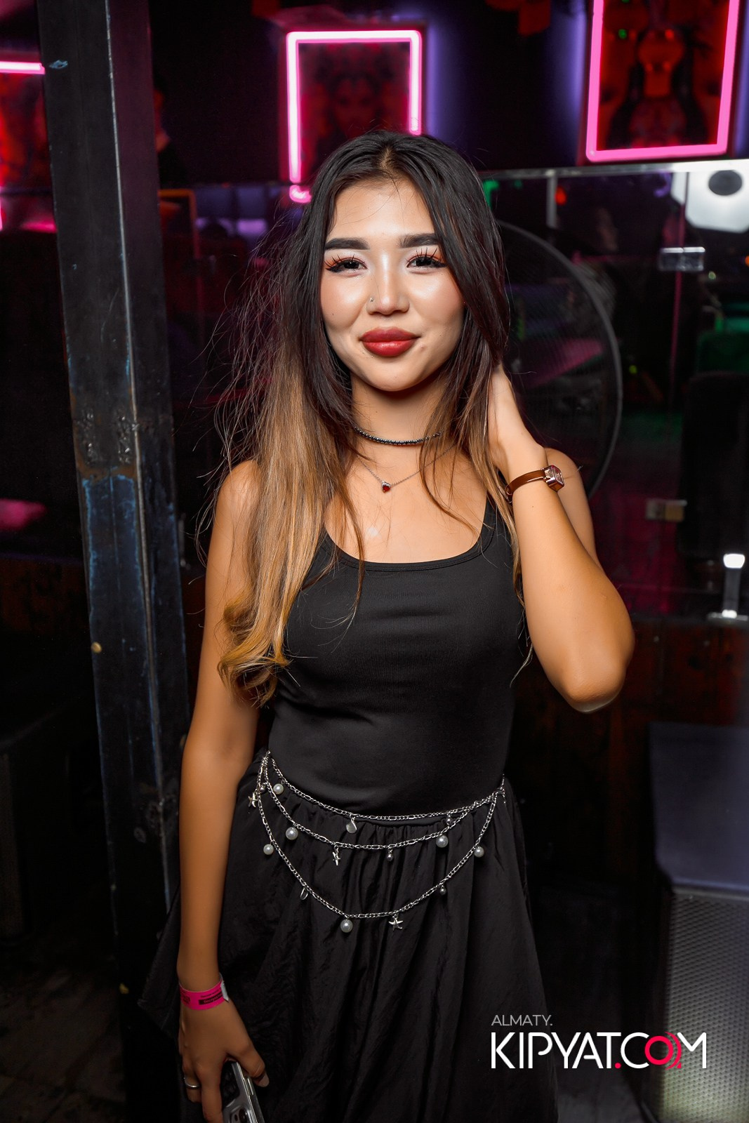 UYAT EMES BAR. КИПЯТКОМ АЛМАТЫ!