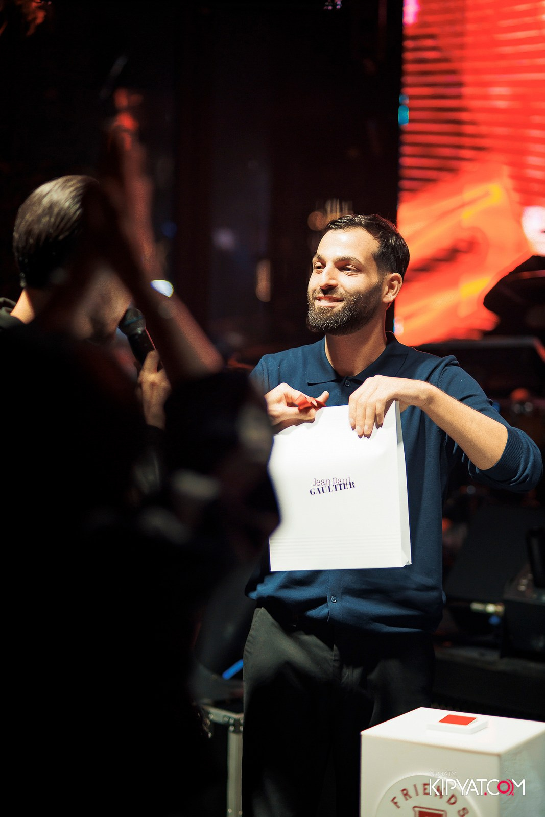 FRIENDS BAR & TERRACE. КИПЯТКОМ АЛМАТЫ!