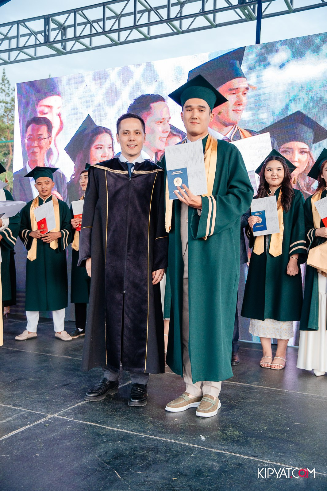 ВРУЧЕНИЕ ДИПЛОМОВ — НАРХОЗ КОЛЛЕДЖ. Part 4. КИПЯТКОМ АЛМАТЫ!