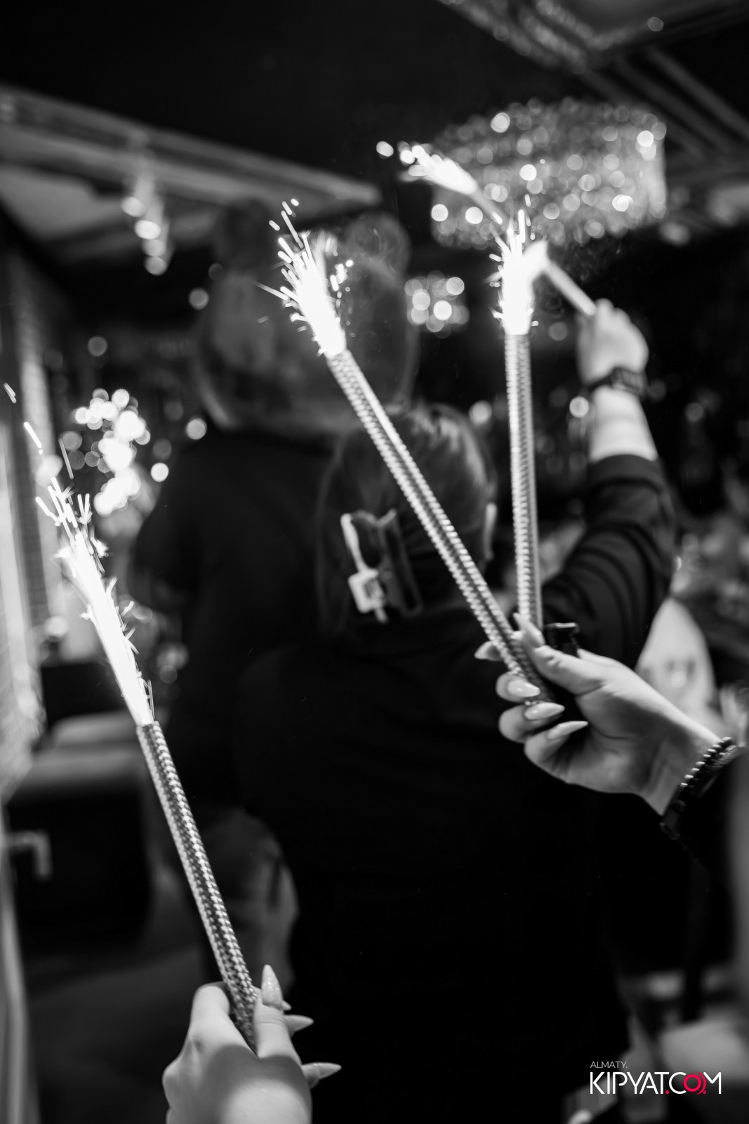 УХО И МЕДВЕДЬ НА ГАГАРИНА. КИПЯТКОМ АЛМАТЫ!