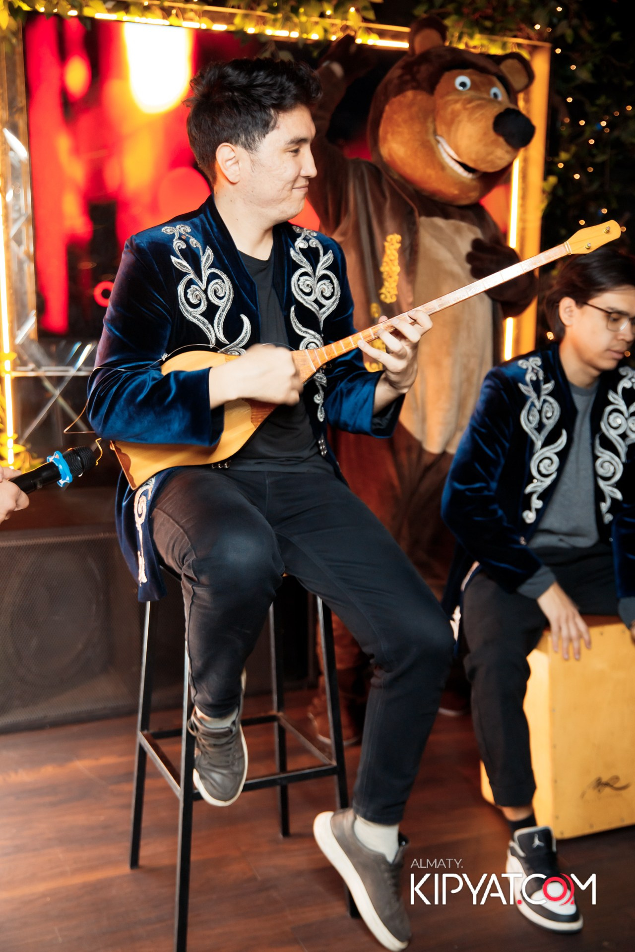 УХО И МЕДВЕДЬ НА САИНА. КИПЯТКОМ АЛМАТЫ!