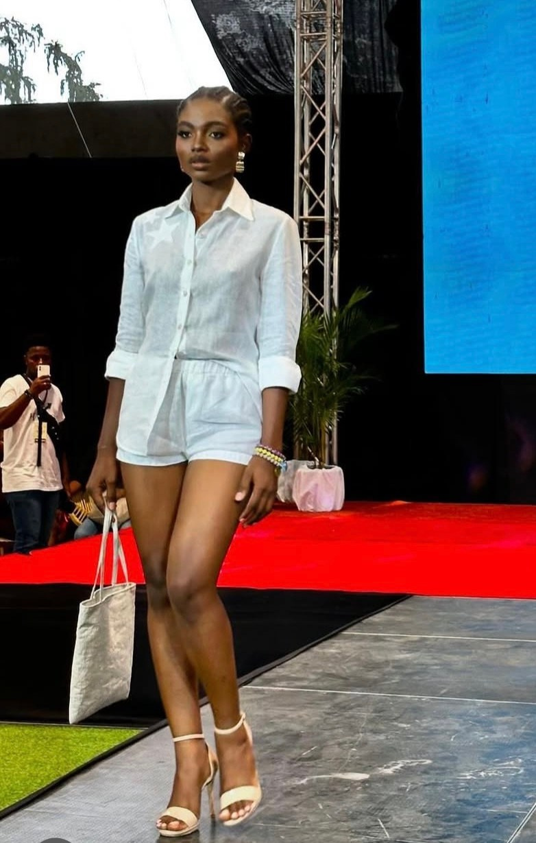 Лина. Модельное агентство