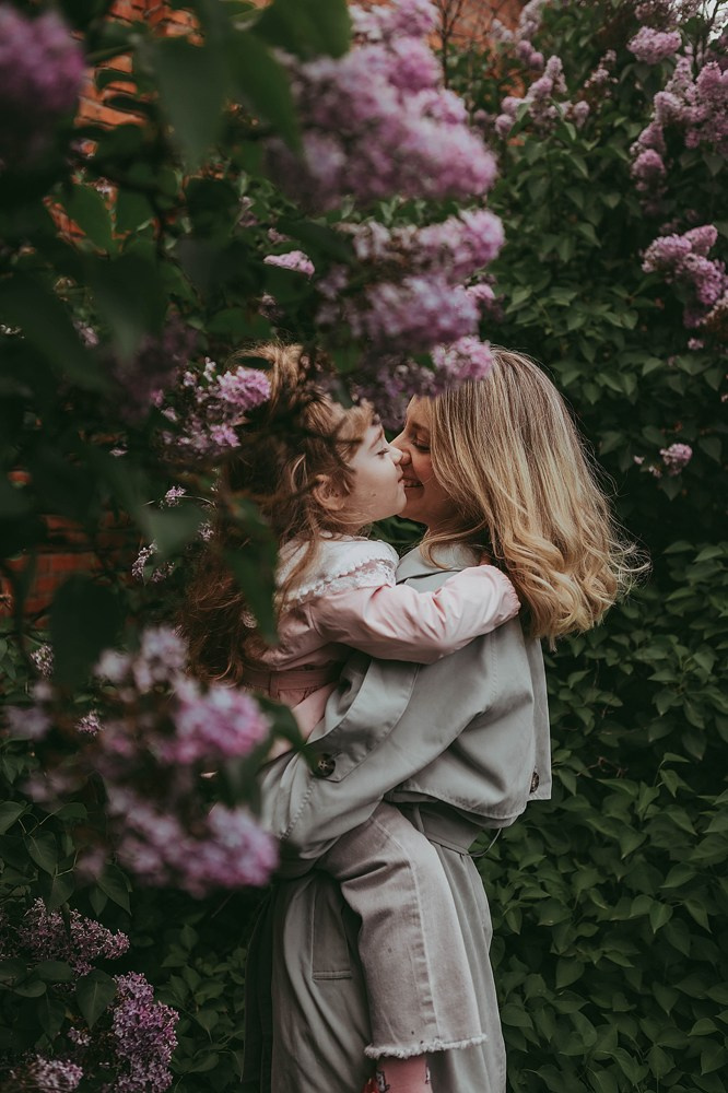 Мама и дочка в сирени!). Катя Сидор — фотограф в Москве