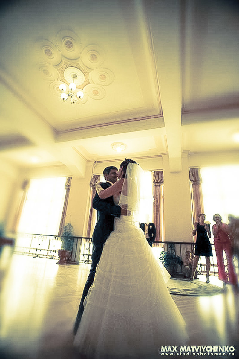 Свадебный фотограф в Ростове-на-Дону. Свадебная фотография в Ростове-н. Максим Матвийченко и Виктория Басова профессионалы своего дела