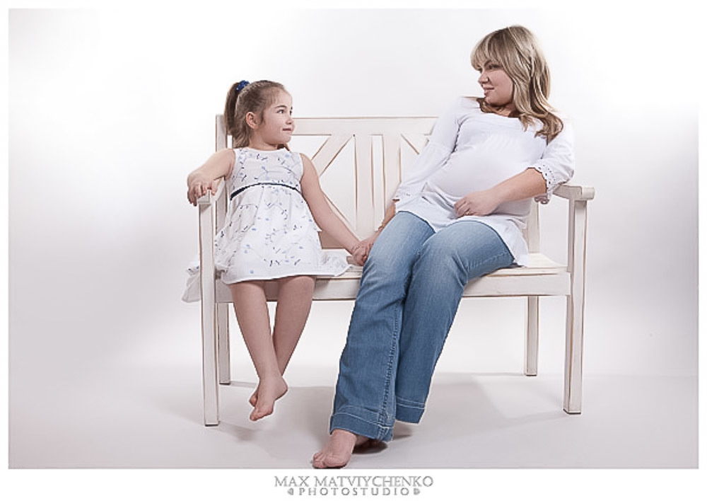 Фотосессия во время беременности от студии Love Story. Максим Матвийченко и Виктория Басова профессионалы своего дела