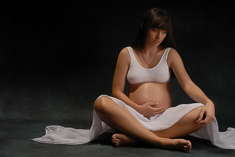 Фотосессия во время беременности от студии Love Story. Максим Матвийченко и Виктория Басова профессионалы своего дела