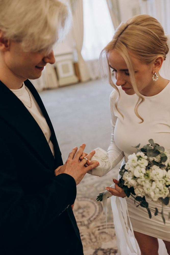 Саша и Вика | Дворец бракосочетания 1. Свадебный и love story фотограф в Санкт-Петербурге