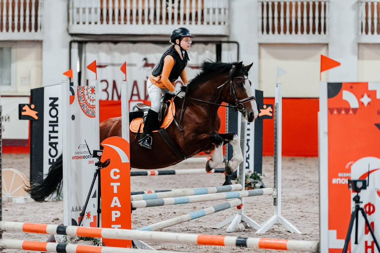 КОНКУР в КЦ ИЗМАЙЛОВО, «ГЕОСКАЧКИ». Куракина Дарья • Конный фотограф