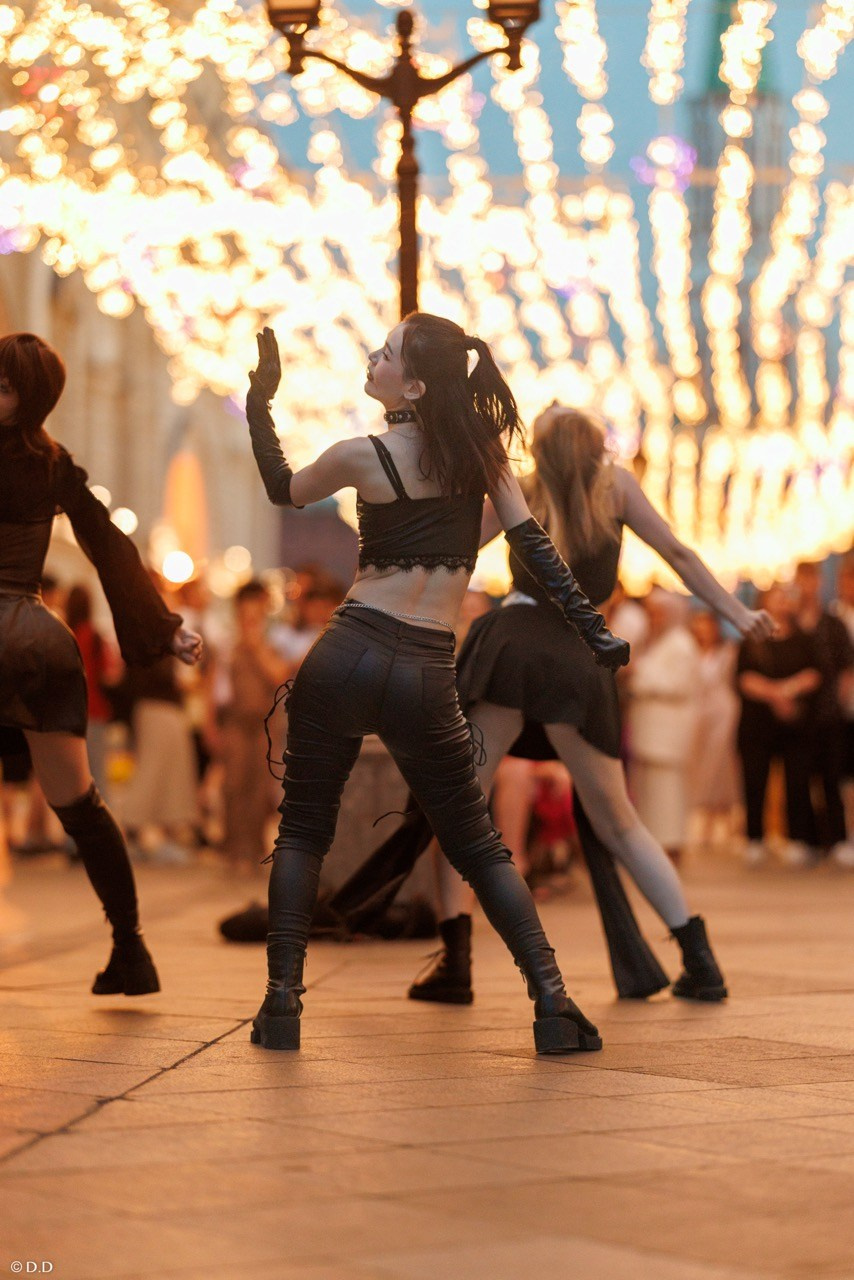Cover dance in public'. Различные мероприятия и просто фотографии людей