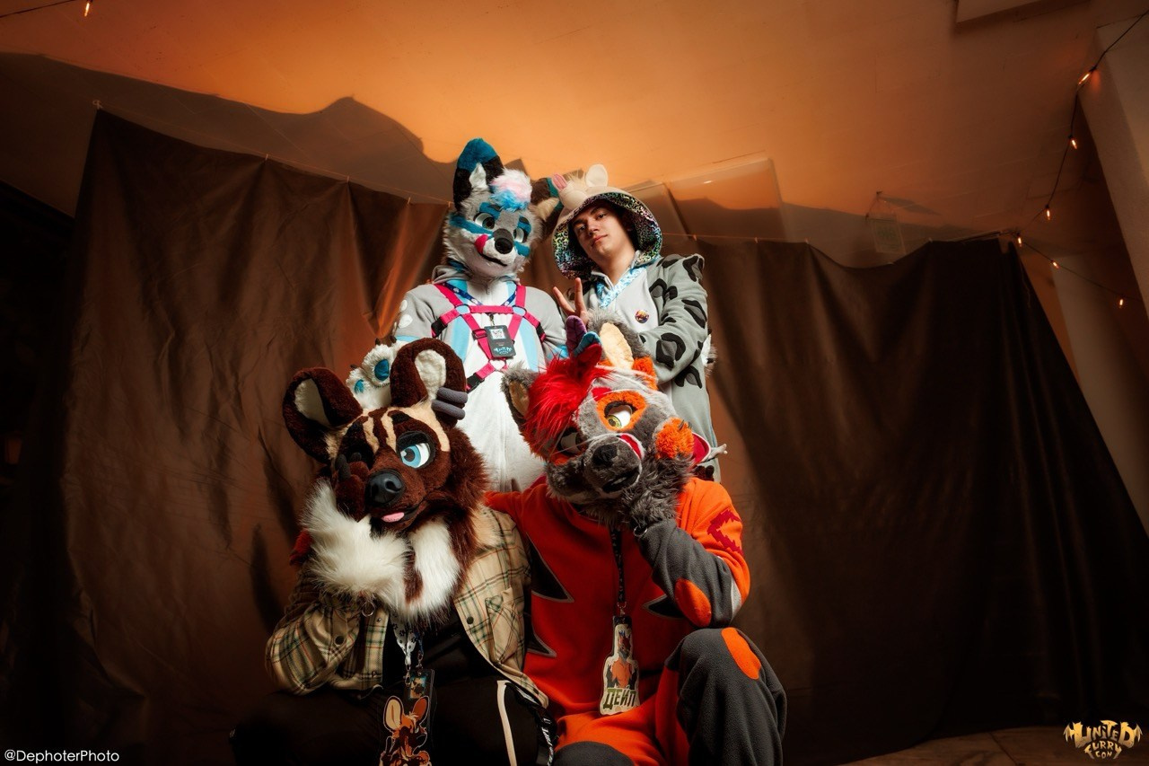 United Furry Convention 2026. Различные мероприятия и просто фотографии людей