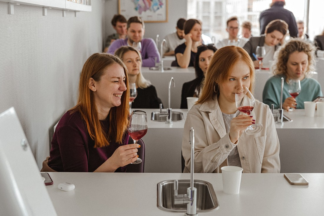 Репортажная и контент съемка. Портретный и Семейный фотограф в Санкт-Петербурге Rocket Alice