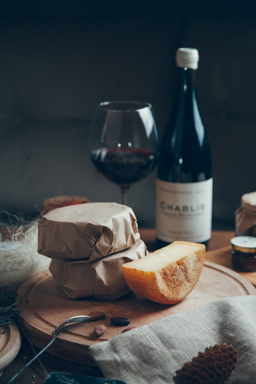 Фуд-фото для магазина Сыр и Вино