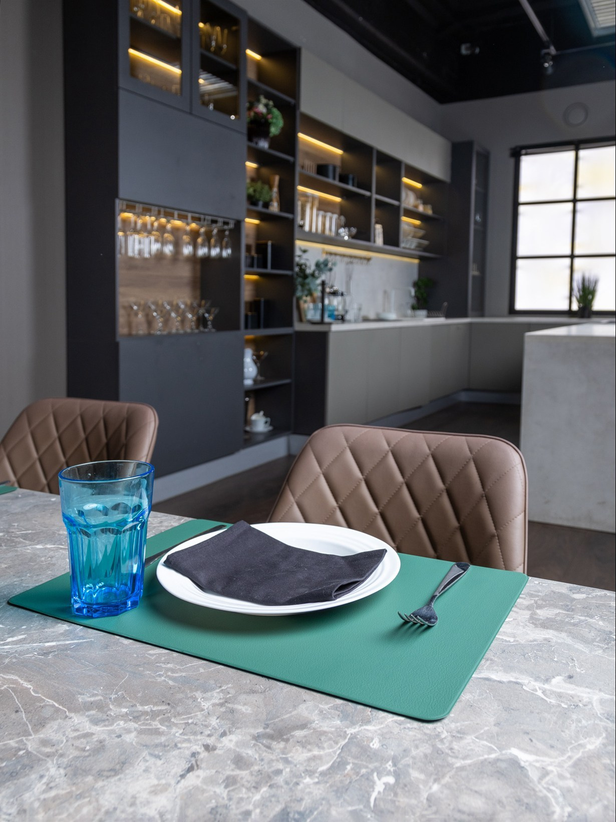 Плейсматы. Фотограф Алексей Зозин в Москве