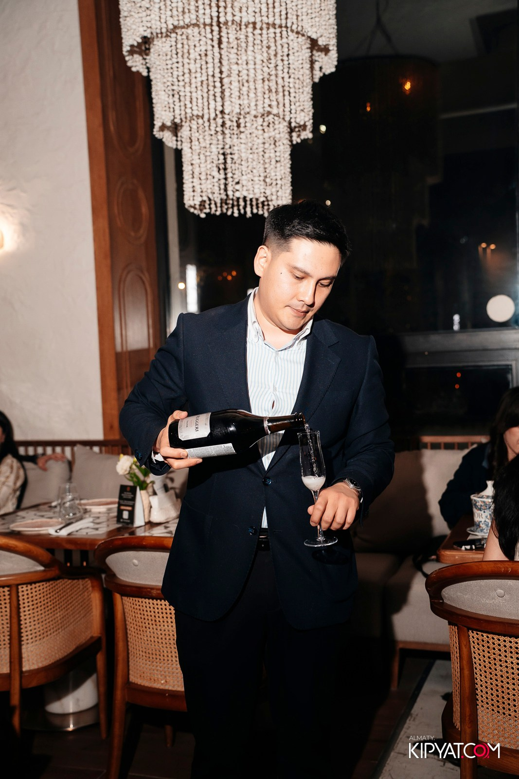 ДЕНЬ РОЖДЕНИЯ РЕСТОРАНА AIZA NEO BISTRO — НАМ 2 ГОДА. КИПЯТКОМ АЛМАТЫ! Фотосъемка мероприятий в Алматы