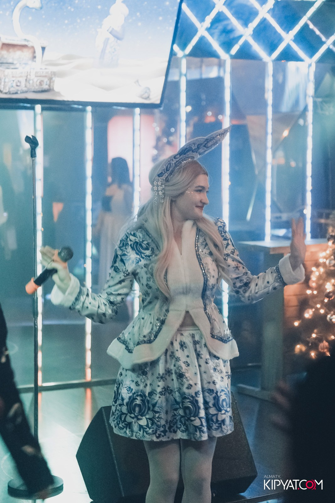 КАРАОКЕ МИКРОФОН. КИПЯТКОМ АЛМАТЫ!