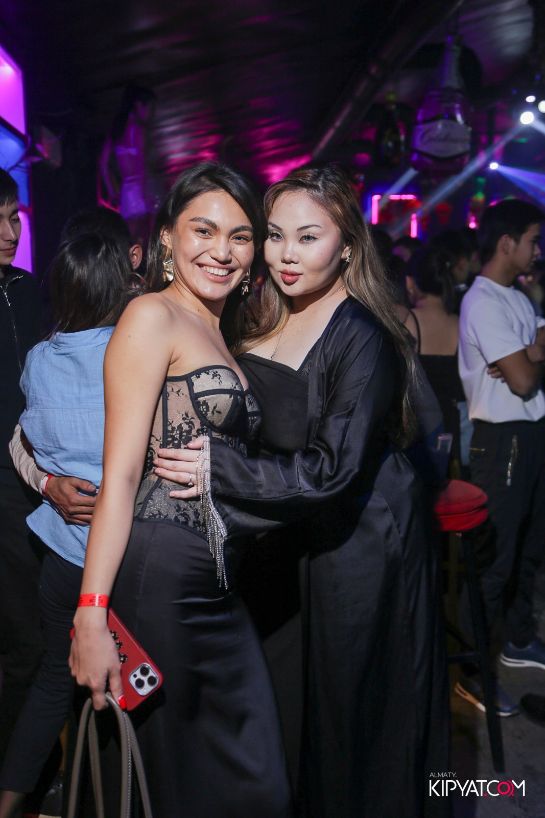 UYAY EMES BAR. КИПЯТКОМ АЛМАТЫ! Фотосъемка мероприятий в Алматы