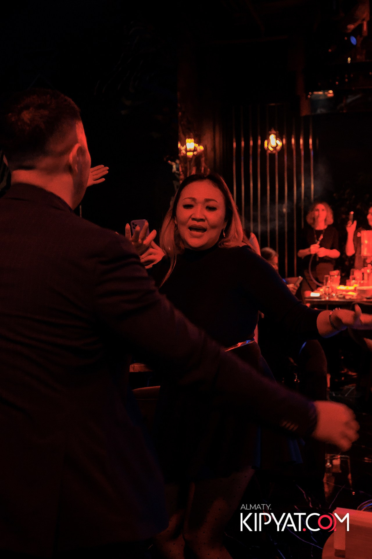 MOOD KARAOKE & TERRACE. КИПЯТКОМ АЛМАТЫ!
