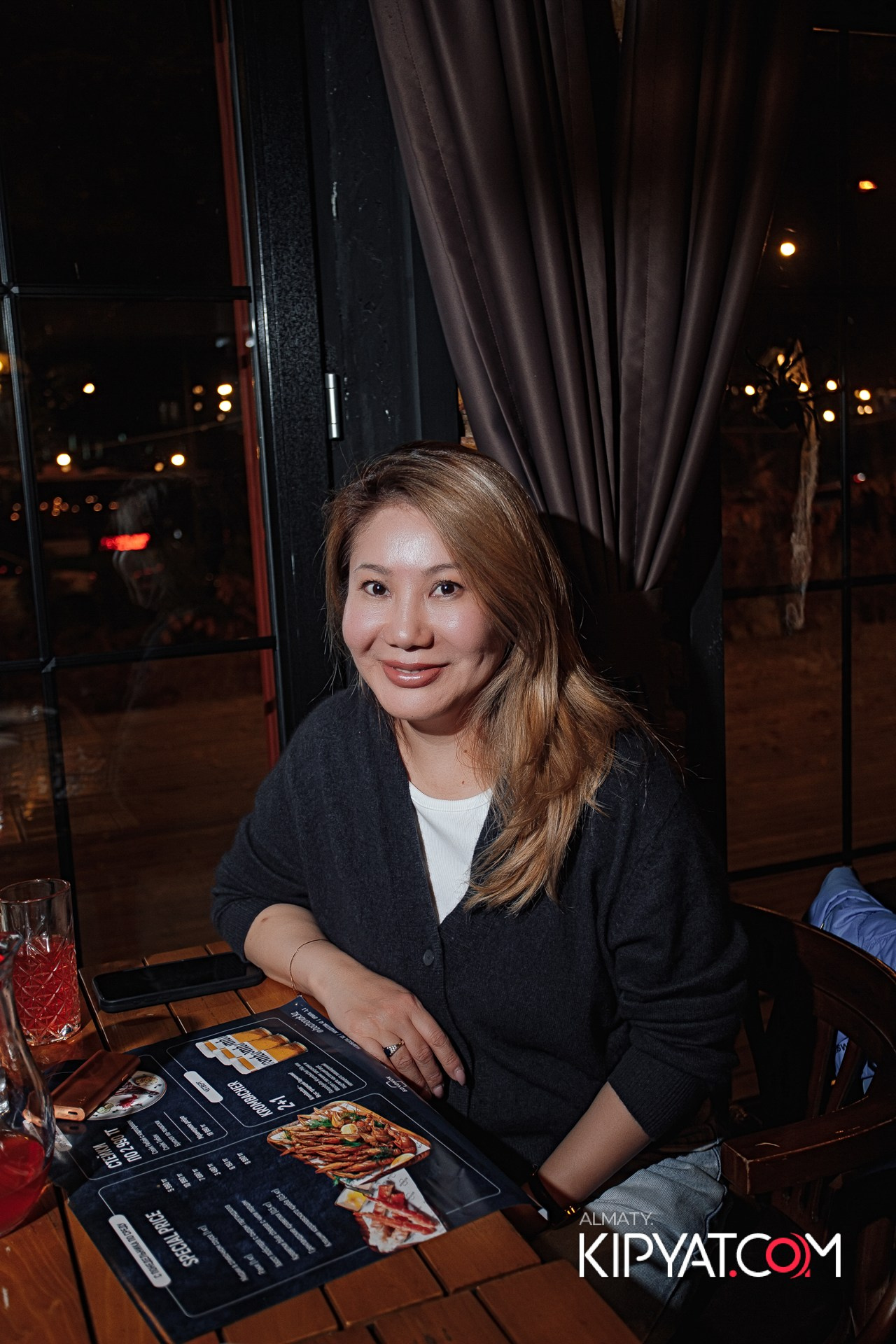 БОЧОНОК НА ЖАНДОСОВА. КИПЯТКОМ АЛМАТЫ!