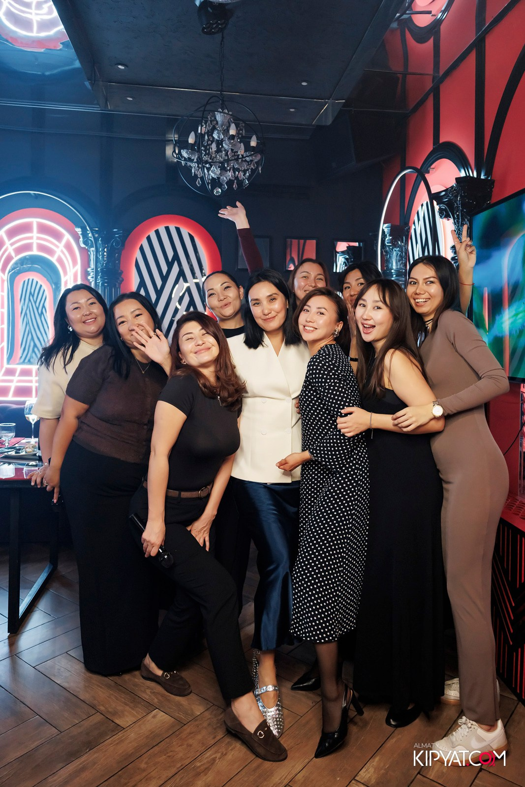 ЗАЯ, НА БИС. КИПЯТКОМ АЛМАТЫ! Фотосъемка мероприятий в Алматы