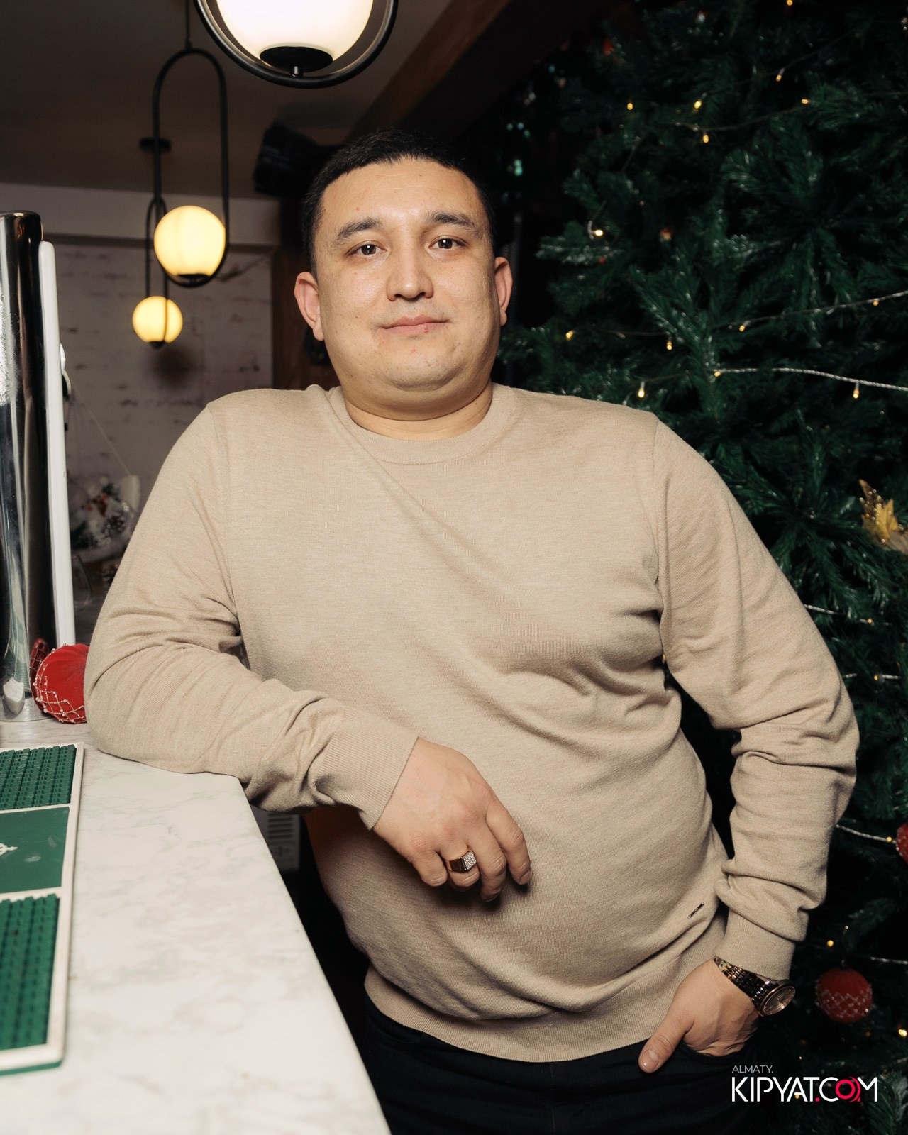 ГРУЗИНСКИЙ ДВОР НА КАБАНБАЙ БАТЫРА. КИПЯТКОМ АЛМАТЫ!