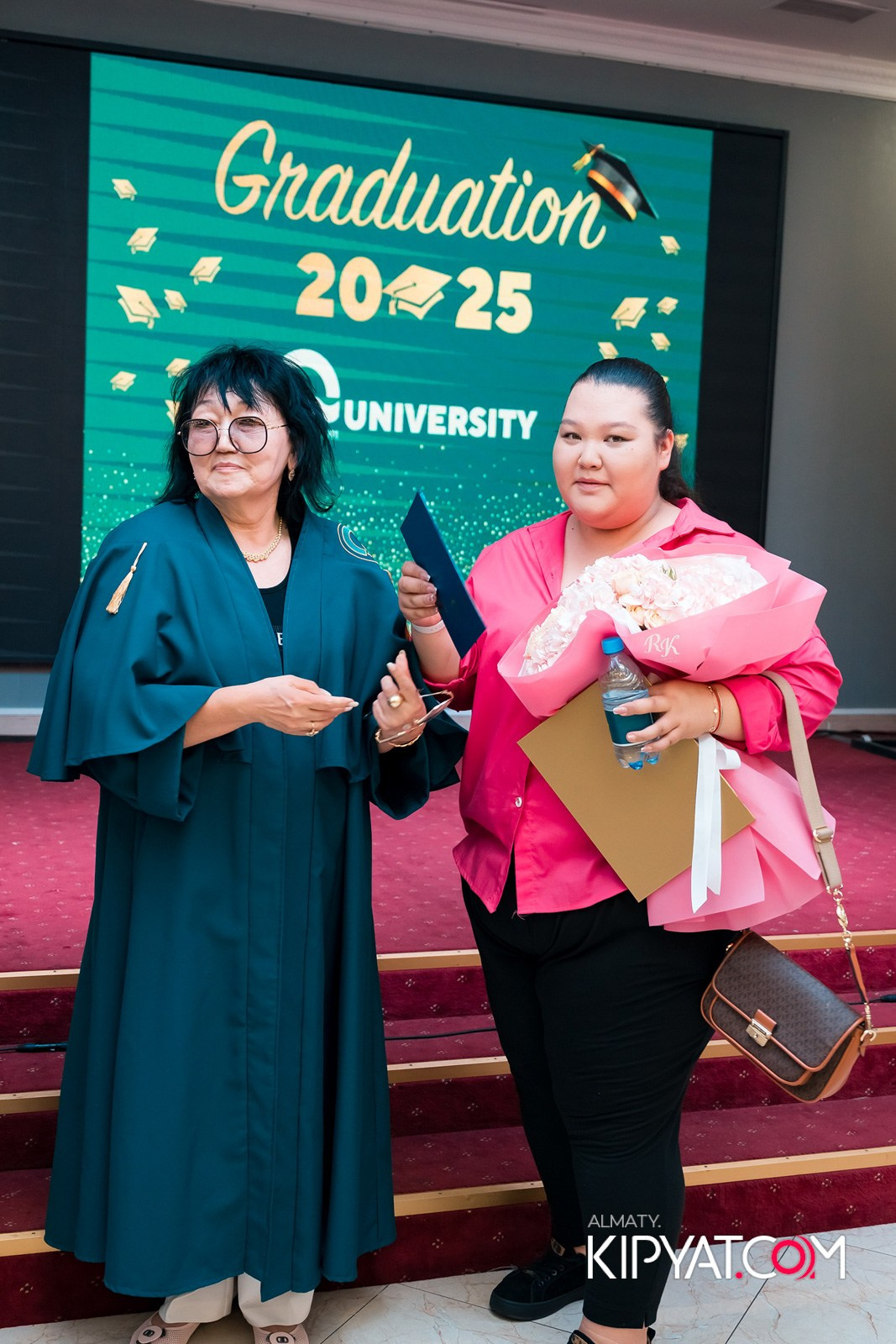 GRADUATION 2025 Q UNIVERSITY. КИПЯТКОМ АЛМАТЫ!