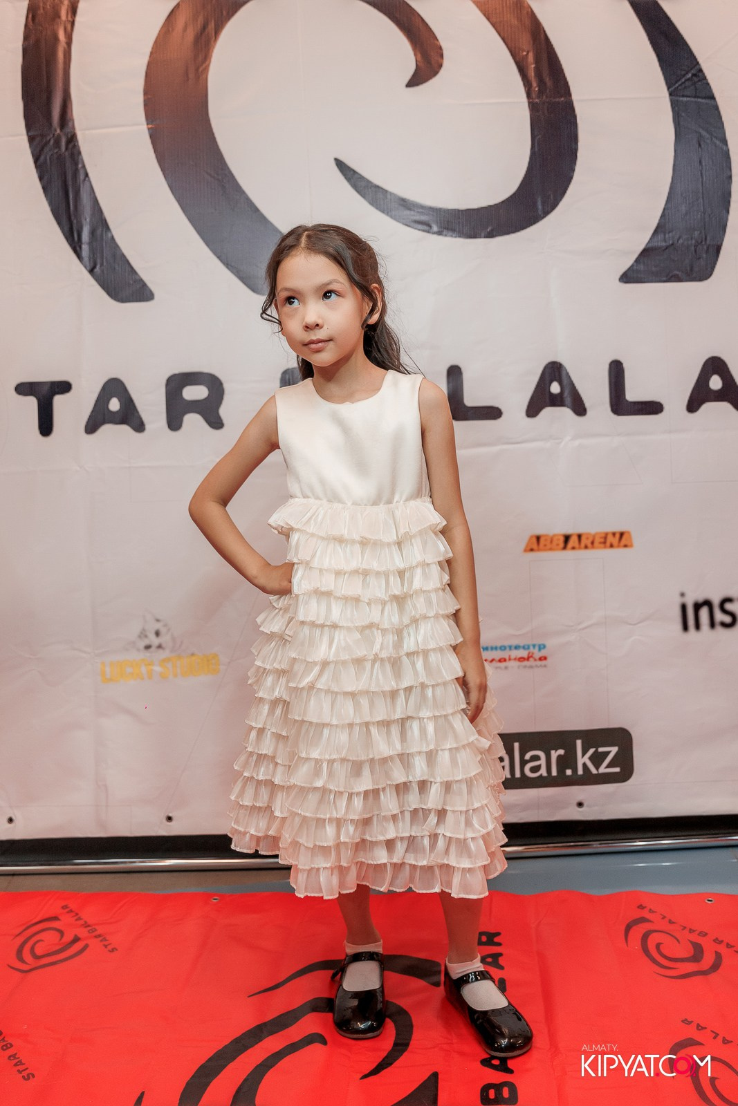 ПРЕЗЕНТАЦИЯ 10 ГРУППЫ КИНОПРОЕКТА STARBALALAR. КИПЯТКОМ АЛМАТЫ!