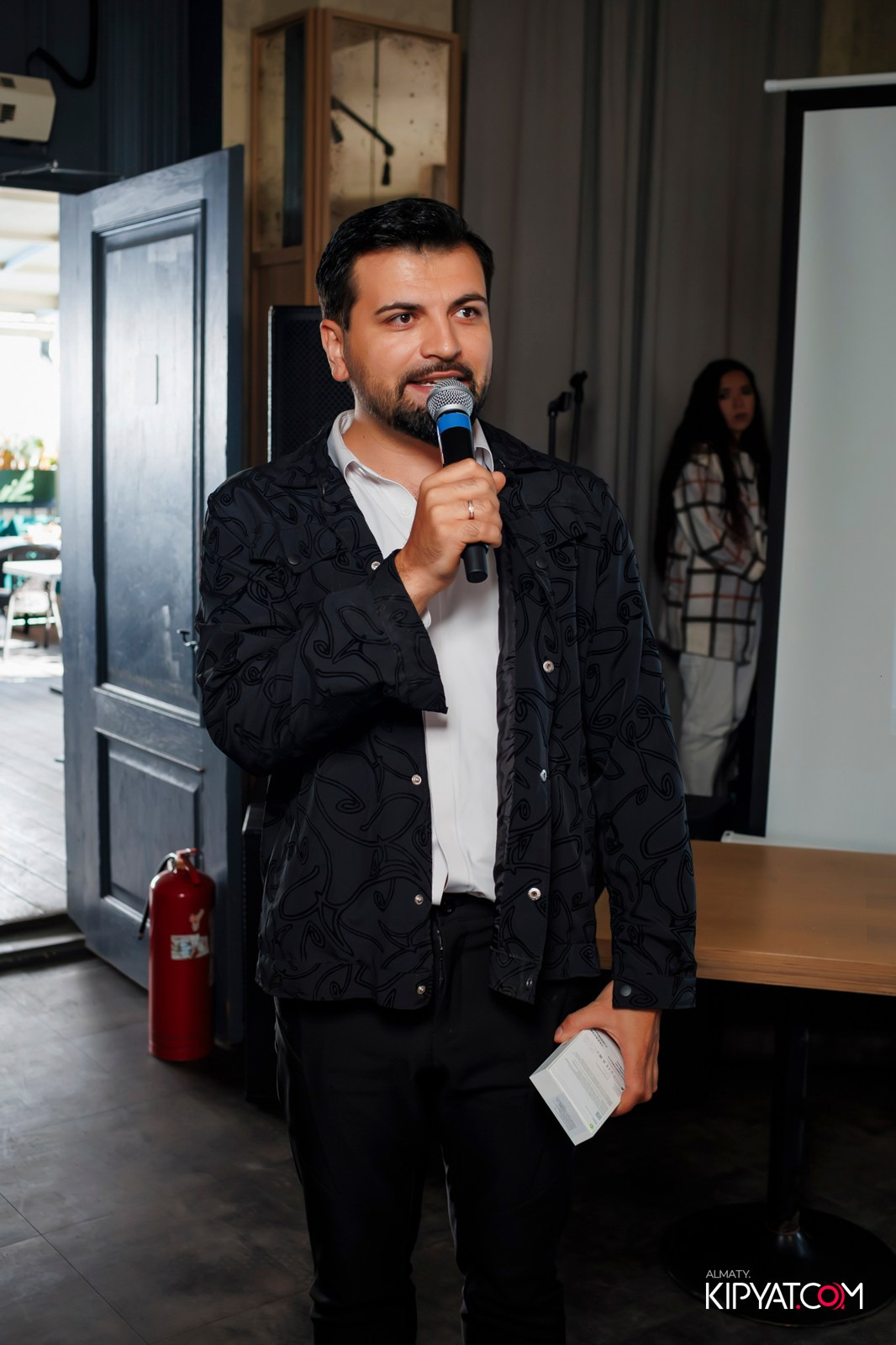 ПИНТА НА ТУЛЕБАЕВА. КИПЯТКОМ АЛМАТЫ! Фотосъемка мероприятий в Алматы