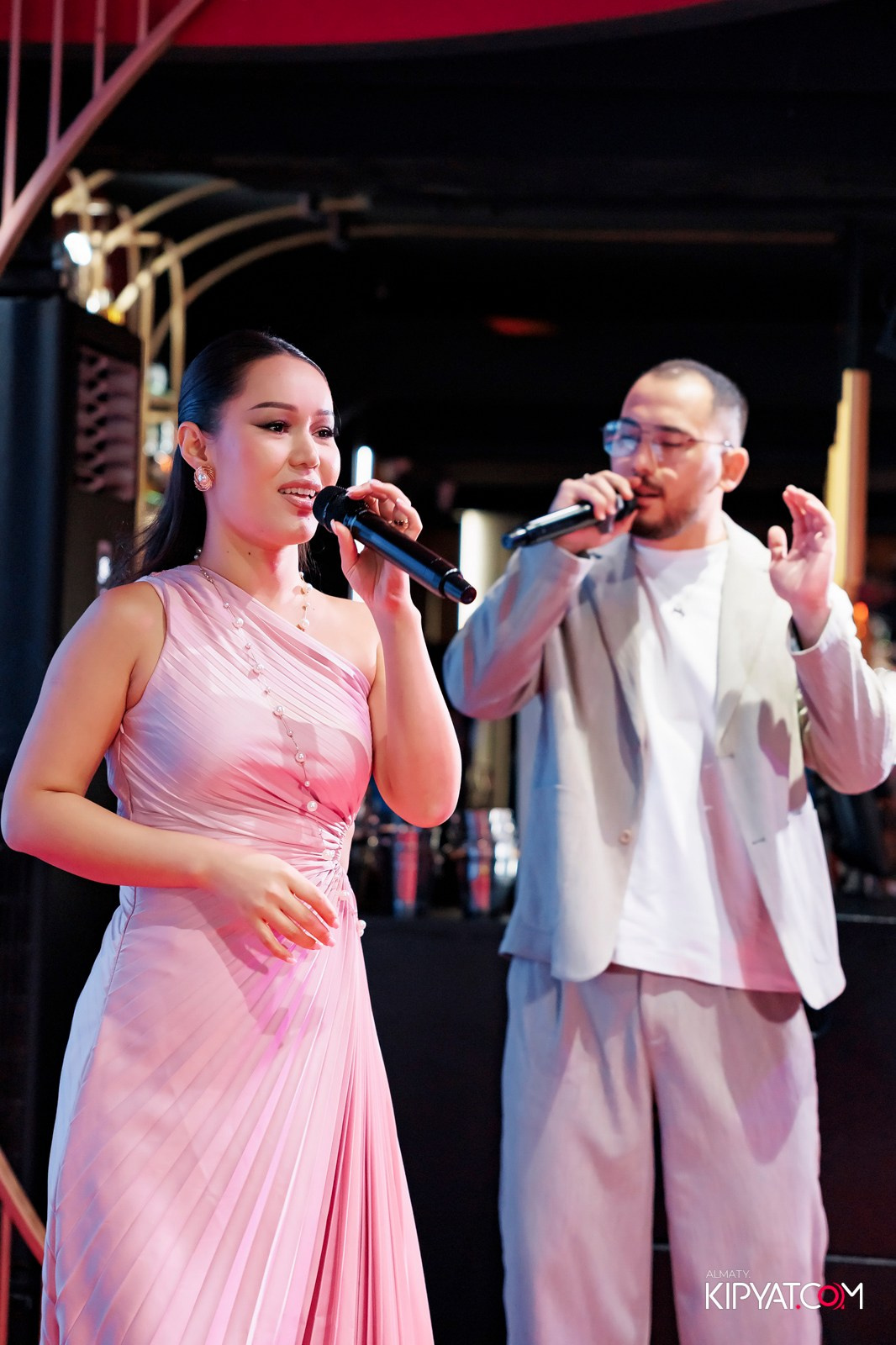 ЗАЯ, НА БИС. КИПЯТКОМ АЛМАТЫ!