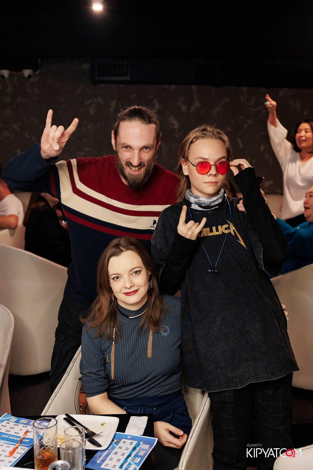 МУЗЫКАЛЬНОЕ ЛОТО В HIT RETRO. КИПЯТКОМ АЛМАТЫ! Фотосъемка мероприятий в Алматы