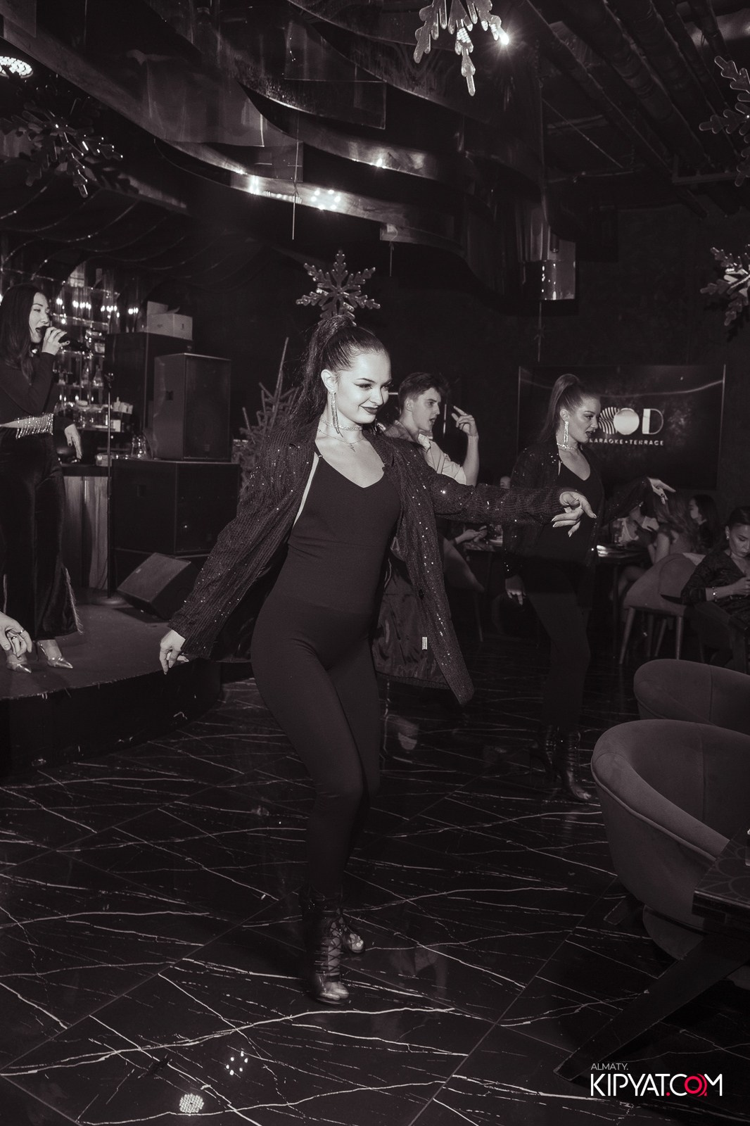 MOOD KARAOKE & TERRACE. КИПЯТКОМ АЛМАТЫ!